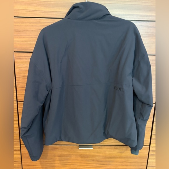 Vuori Womens Sky Puffer Jacket in black, size small.
New with tags! - Picture 4 of 14